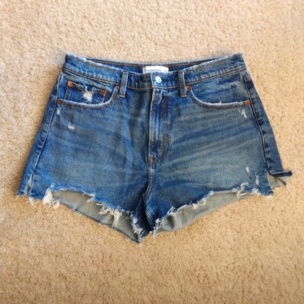 Abercrombie & Fitch High Rise Mom Shorts